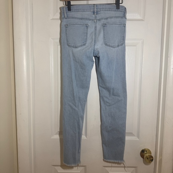 Frame Denim Le Skinny De Jeanne Crop in Honeywood Distressing Frayed Hem - Picture 5 of 12